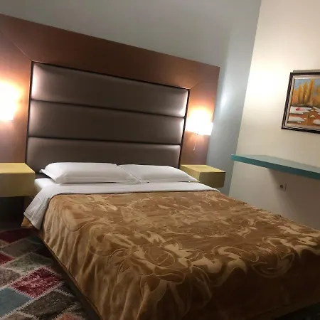 Primavera Hotel 3*