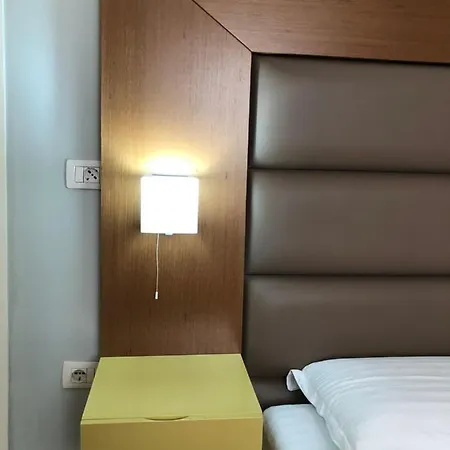Hotel Primavera Tirana