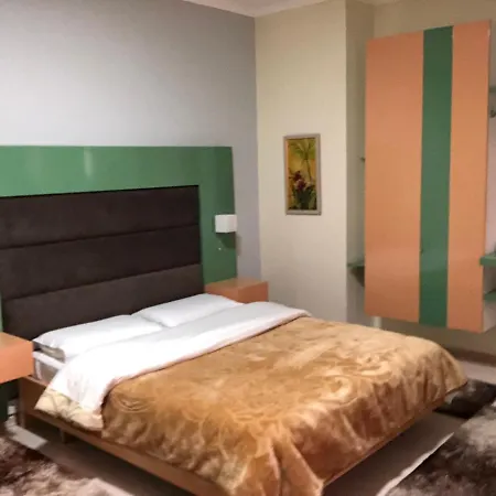 Primavera Hotel 3*
