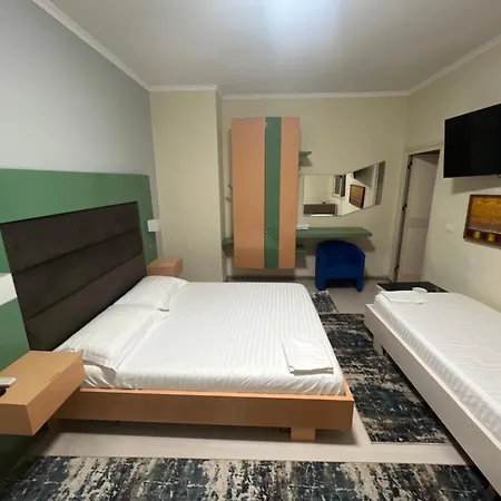 Hotel Primavera 3*